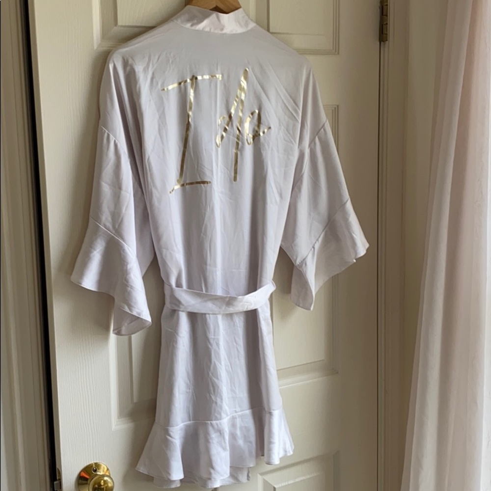 Victoria’s Secret Silver Grey Bridal Robe NWOT M/L